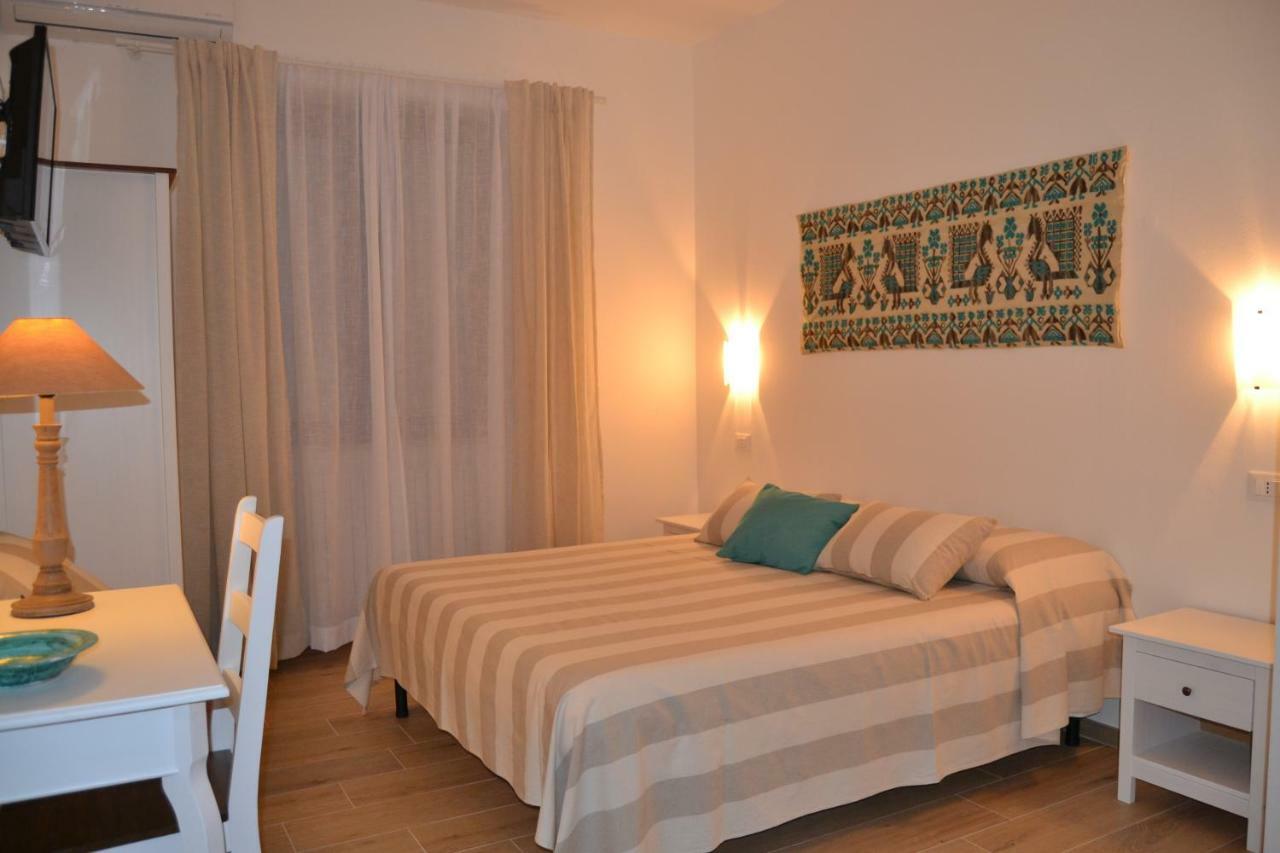 Nuscos Bed&Breakfast Bed and Breakfast Nuoro  Exterior foto