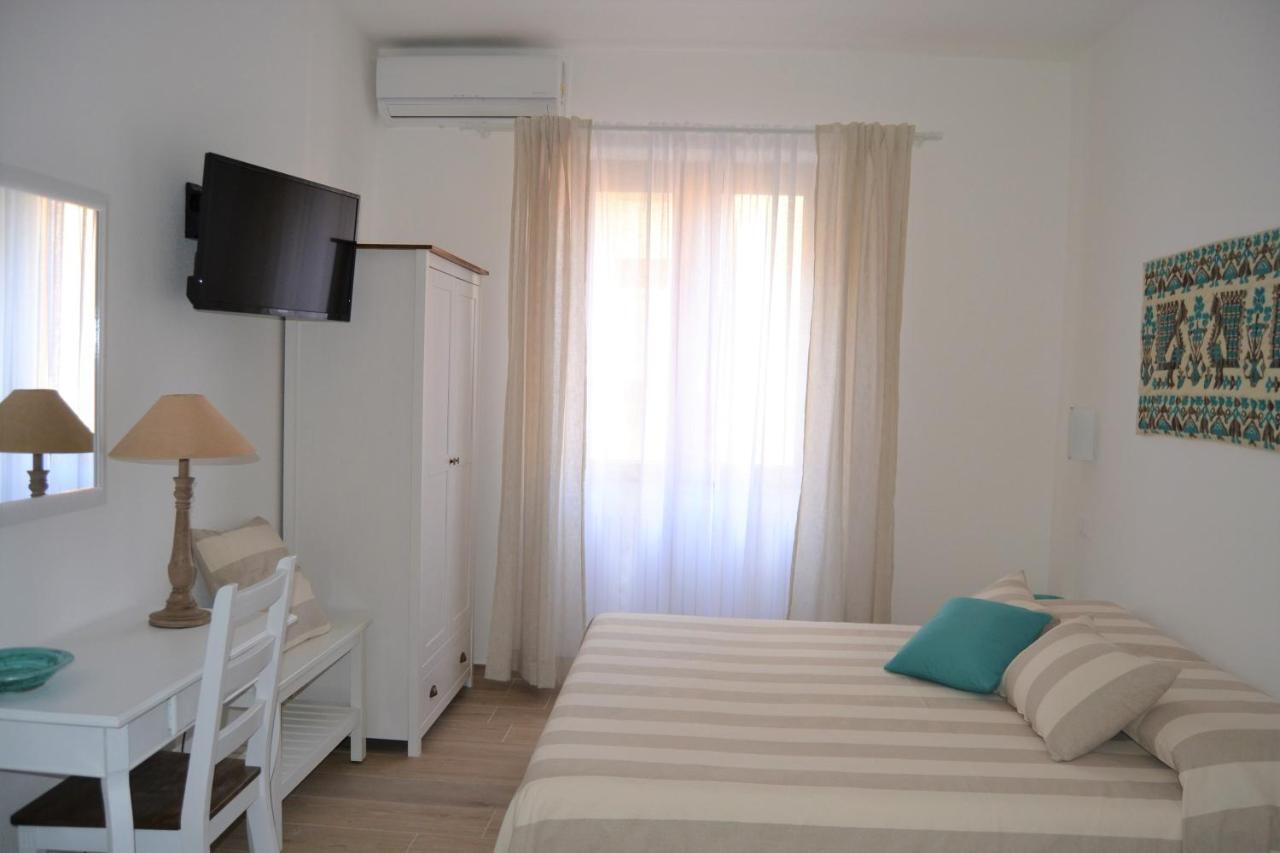 Nuscos Bed&Breakfast Bed and Breakfast Nuoro  Exterior foto
