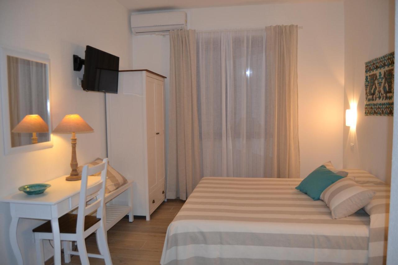 Nuscos Bed&Breakfast Bed and Breakfast Nuoro  Exterior foto