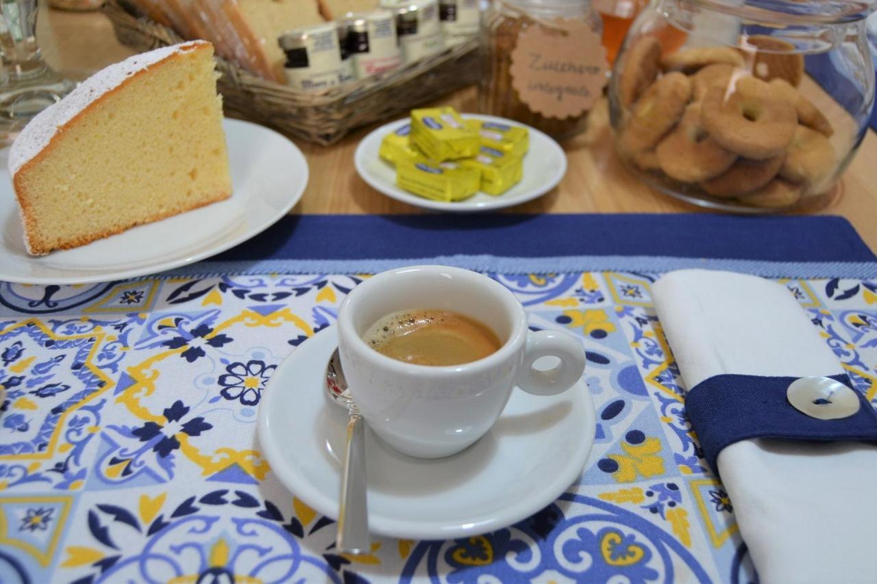 Nuscos Bed&Breakfast Bed and Breakfast Nuoro  Exterior foto